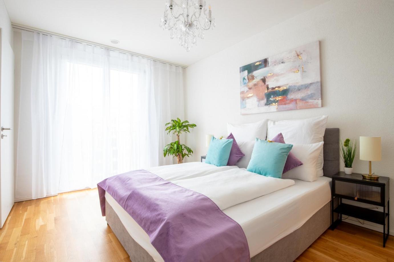 Special Einstein II Apartment Basel, Messe Kleinbasel 10-Star Bagian luar foto