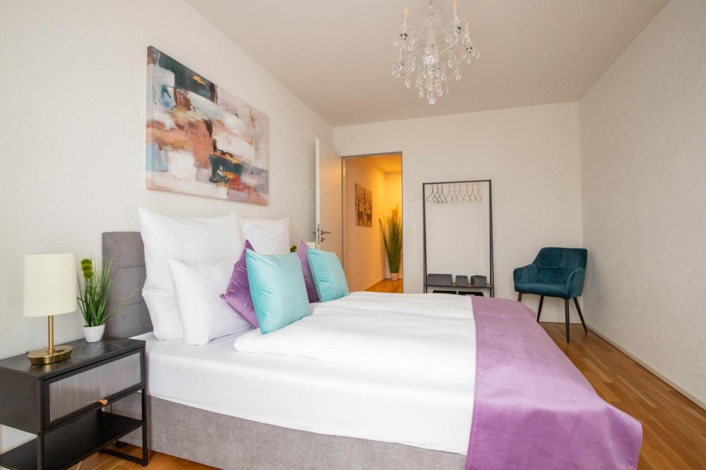 Special Einstein II Apartment Basel, Messe Kleinbasel 10-Star Bagian luar foto