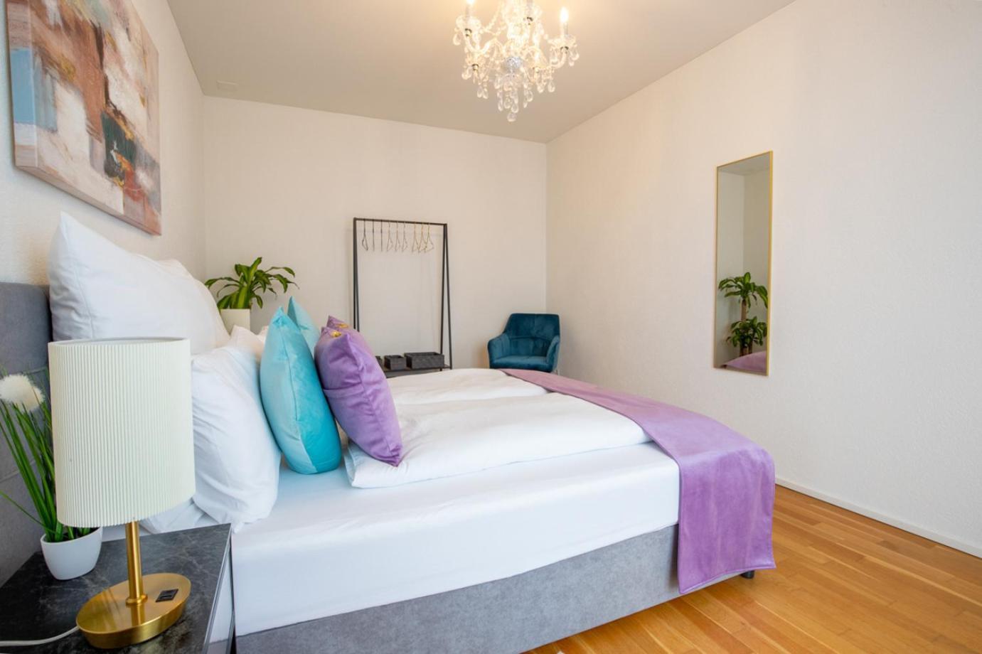 Special Einstein II Apartment Basel, Messe Kleinbasel 10-Star Bagian luar foto