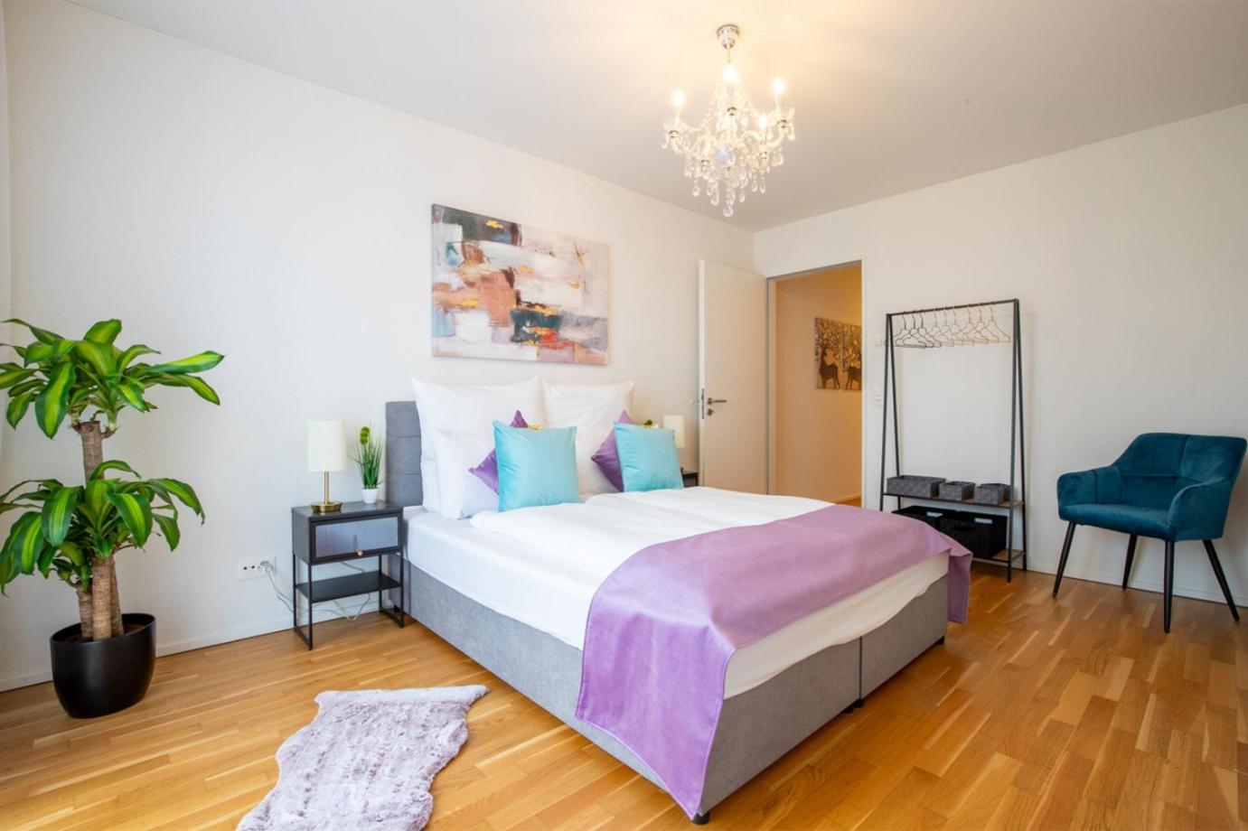 Special Einstein II Apartment Basel, Messe Kleinbasel 10-Star Bagian luar foto